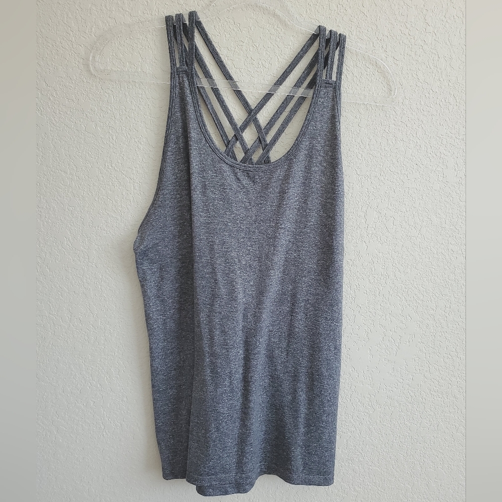 Gap fit active tank top